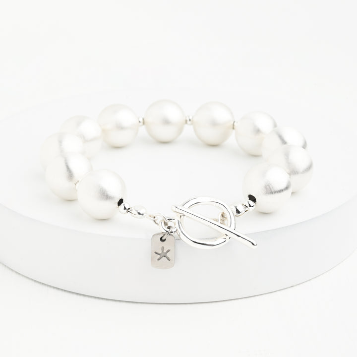 En Vogue Ball Bracelet in Silver